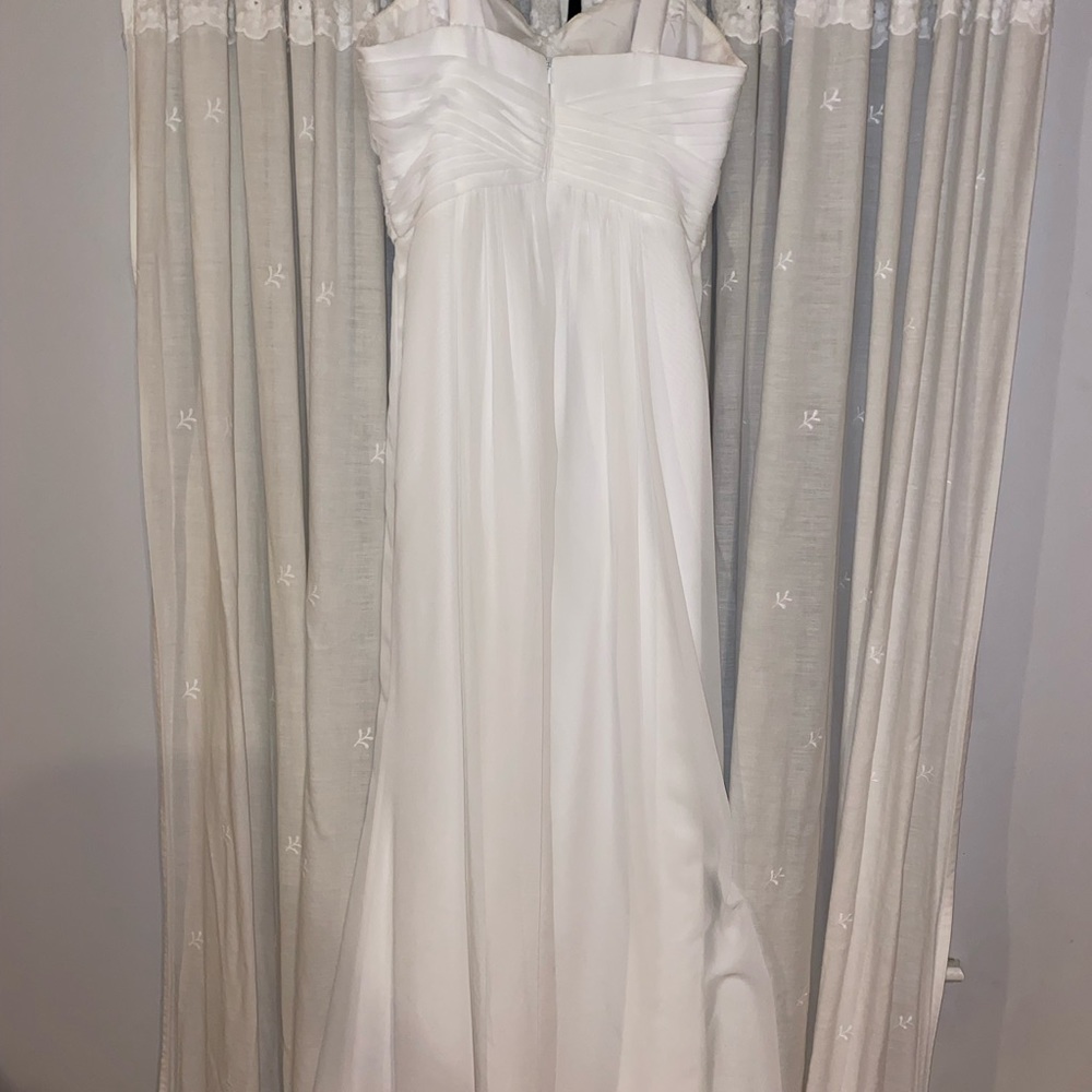 White Gown - Picture 4 of 6